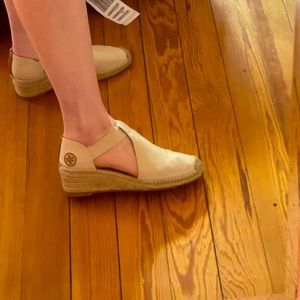 NWOT Tory Burch Canvas wedge espadrilles
